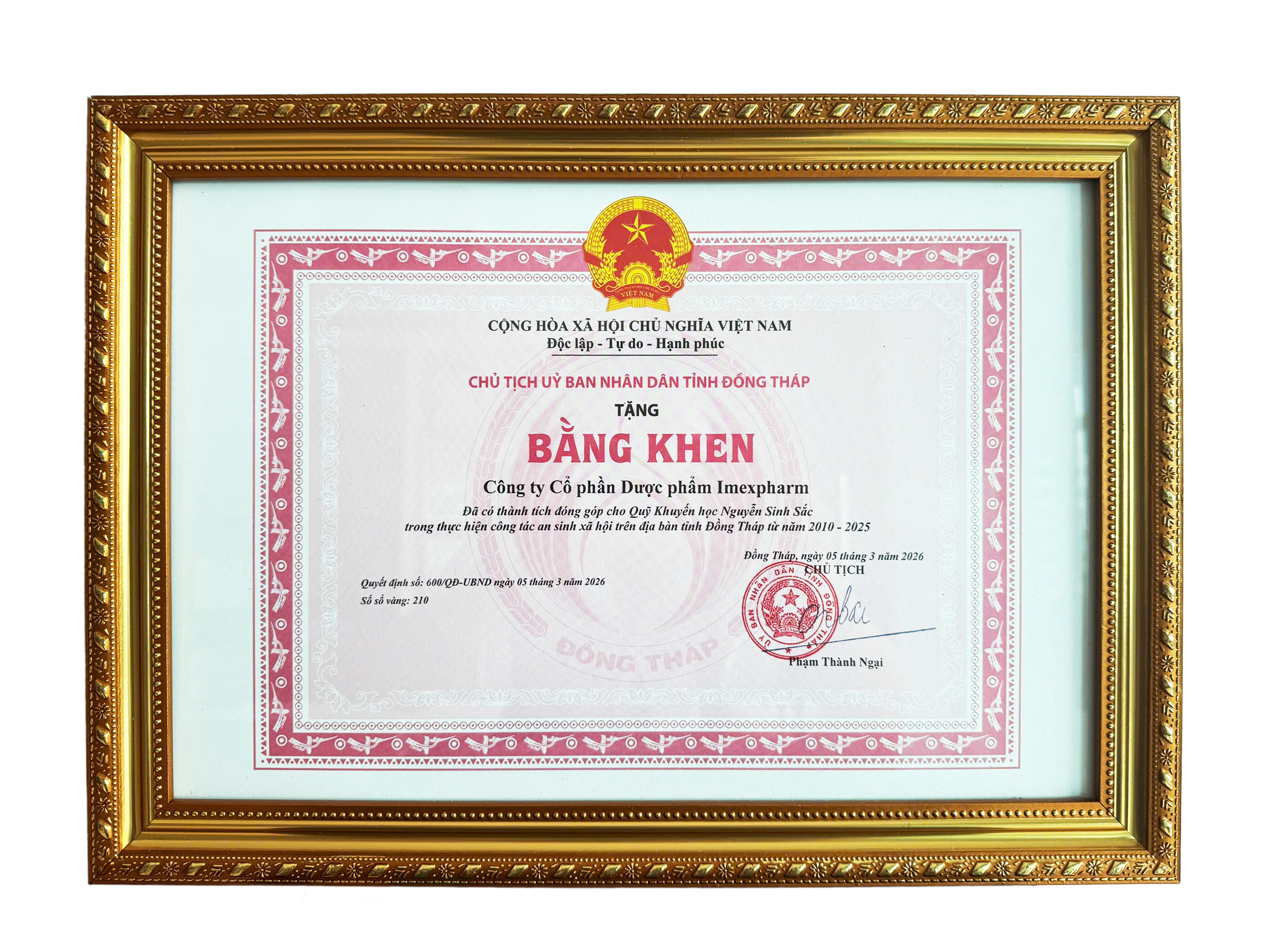Bằng khen "Đã có thành tích đóng góp cho Quỹ Khuyến học Nguyễn Sinh Sắc trong thực hiện công tác an sinh xã hội trên địa bàn tỉnh Đồng Tháp từ 2010-2025"